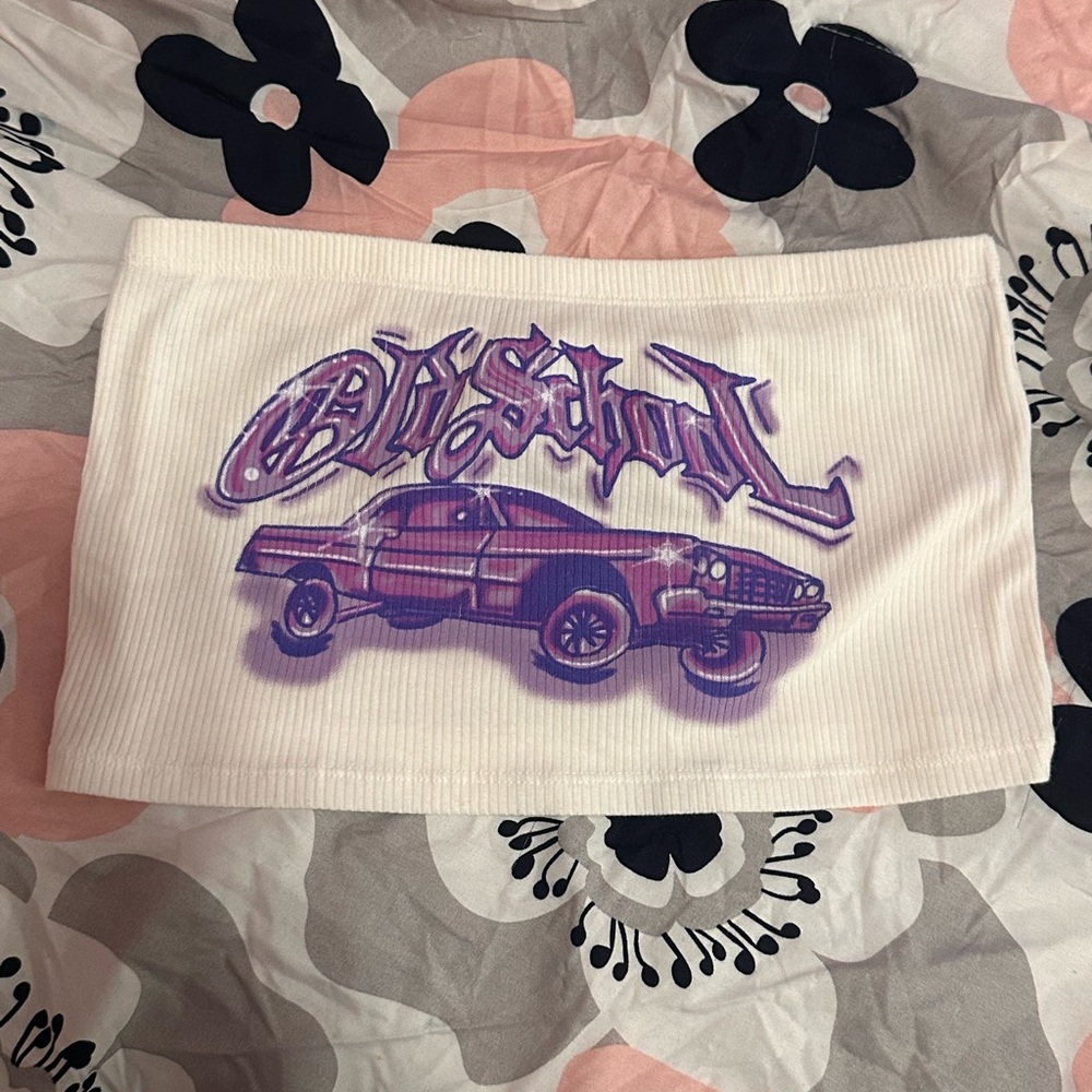 Graffiti designed crop top